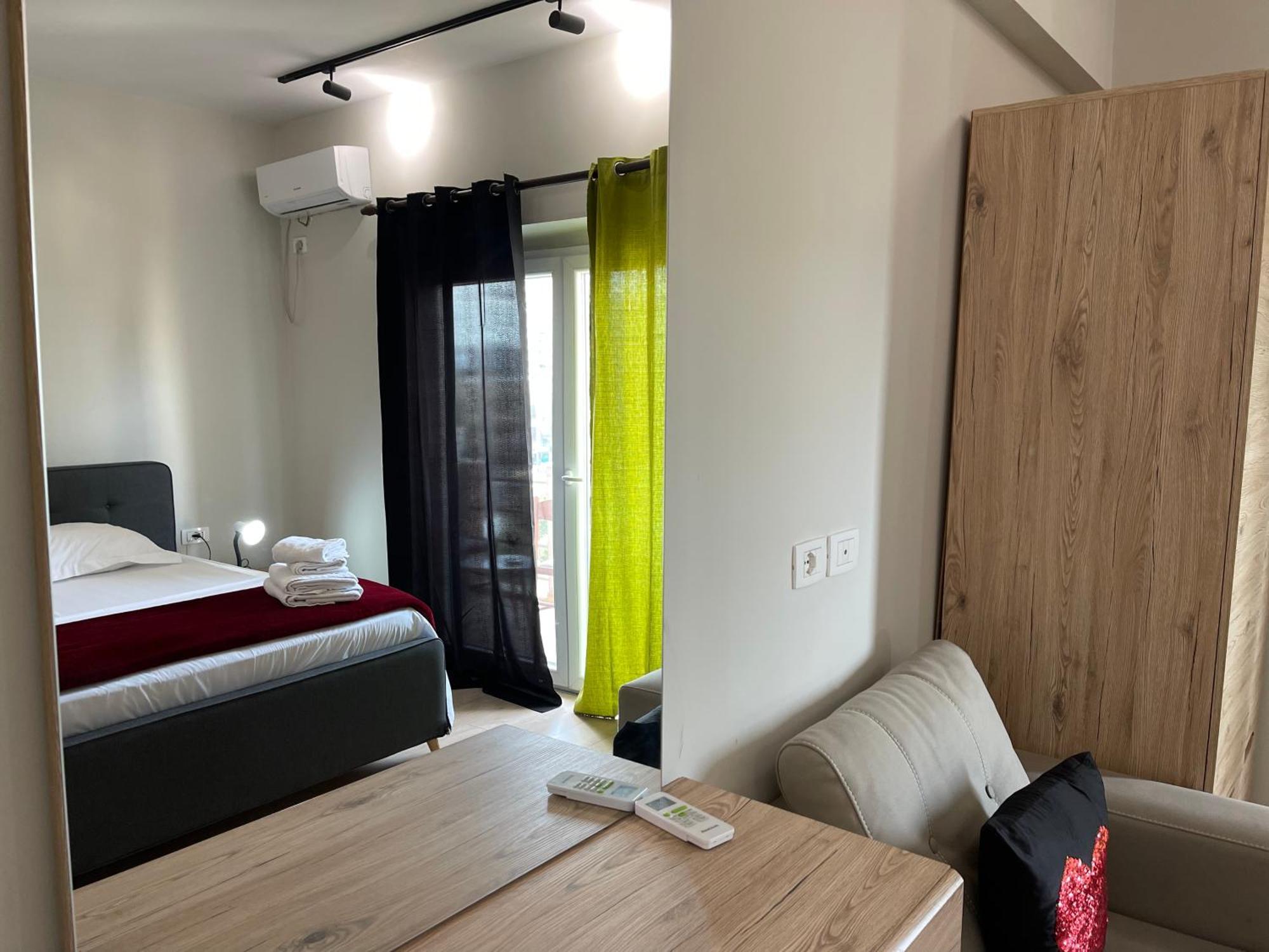 Downtown View Modern Apartment Tirana Buitenkant foto